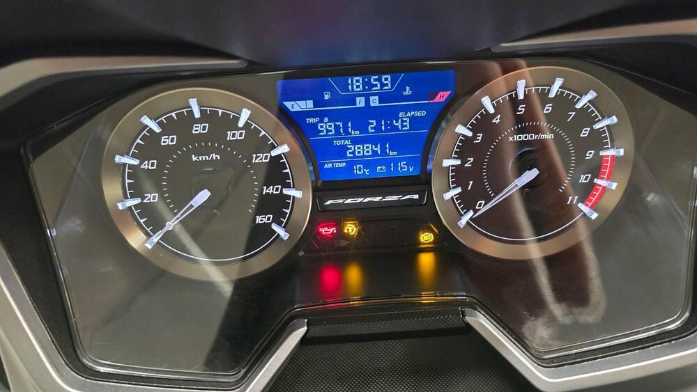 Honda Forza 350 (2022 - 24) (20)