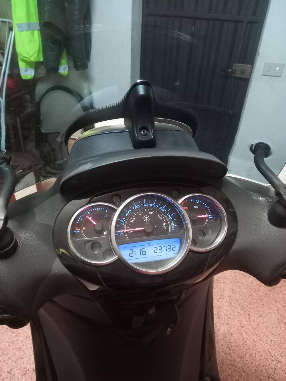 Piaggio Beverly 300 i.e. (2010 - 16)