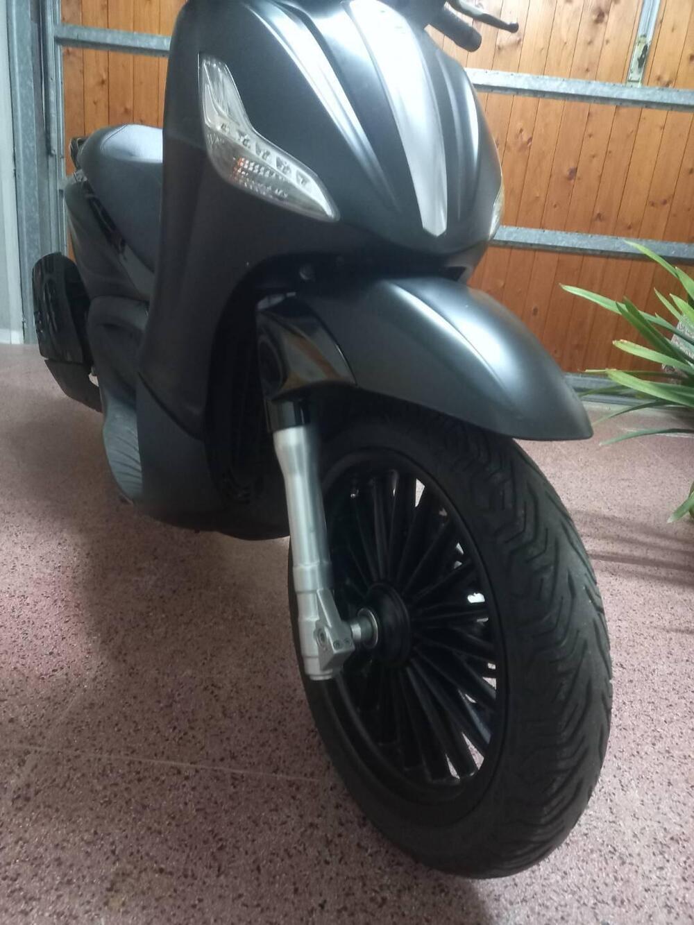 Piaggio Beverly 300 i.e. (2010 - 16) (8)