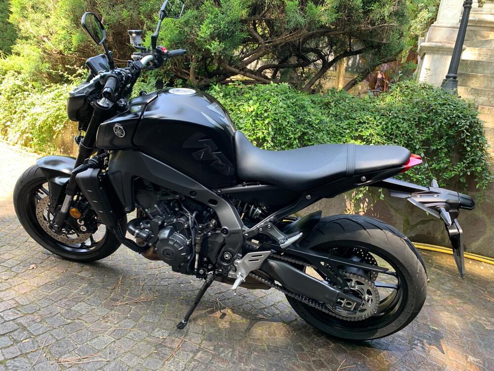 Yamaha MT-09 (2021 - 23) (4)