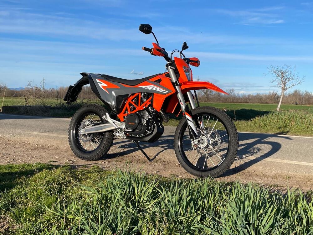 KTM 690 Enduro R (2021)