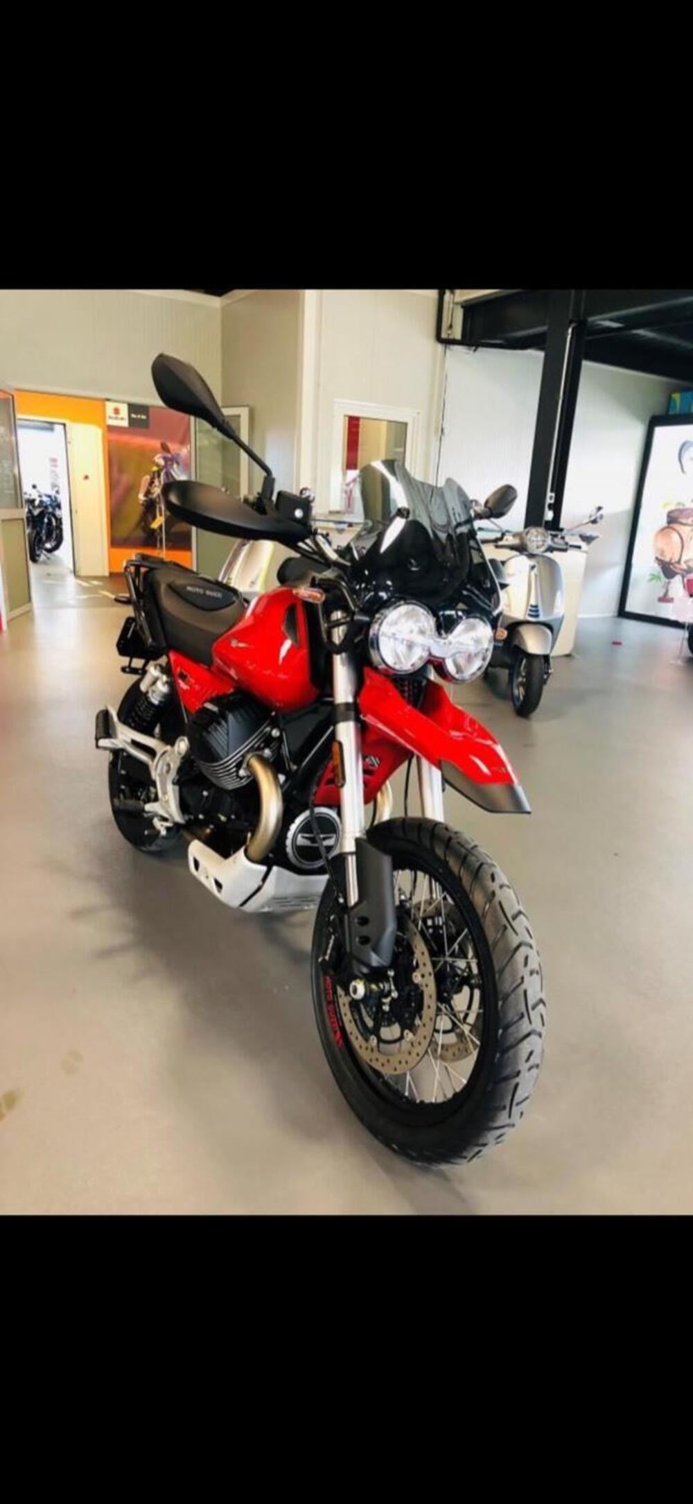 Moto Guzzi V85 TT (2019 - 20) (5)
