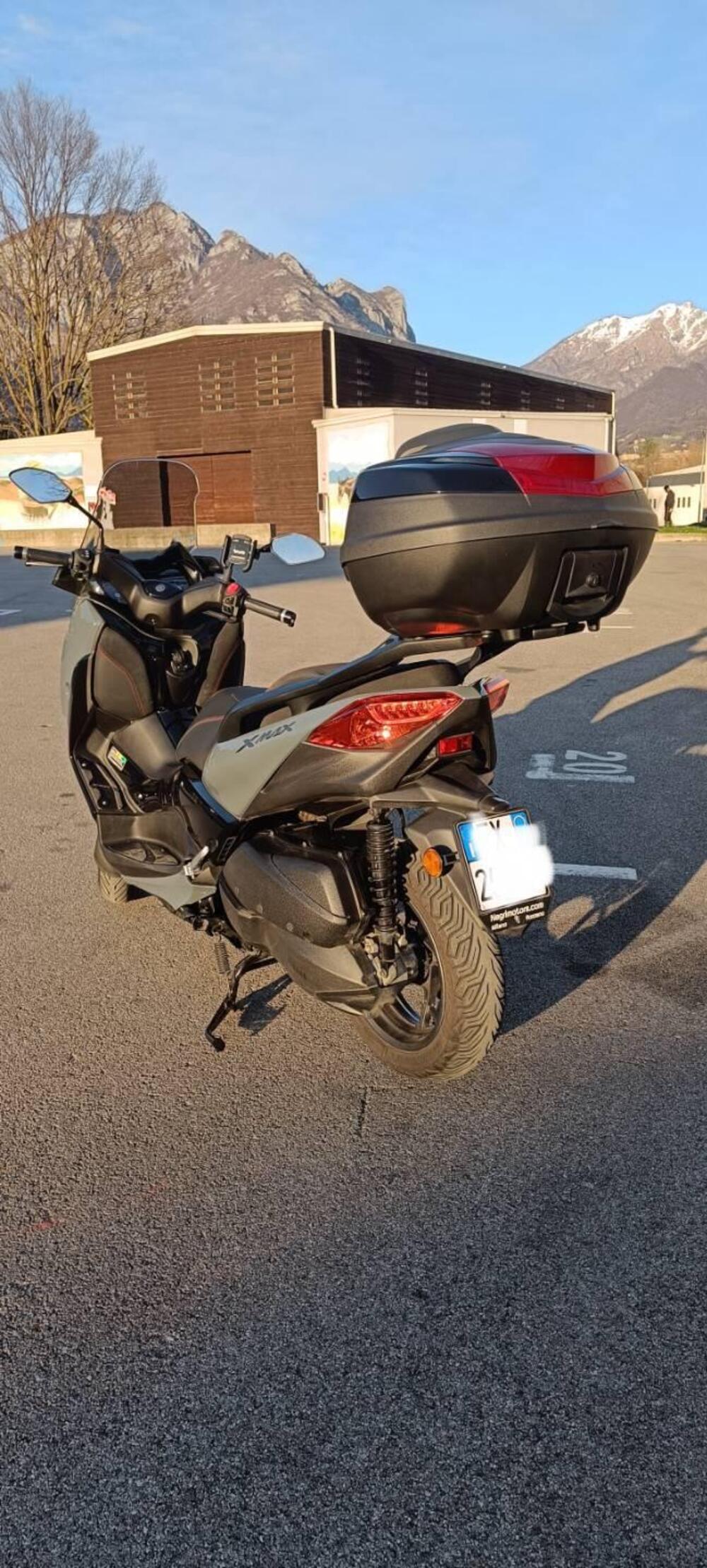 Yamaha X-Max 300 Tech Max (2021 - 24) (4)