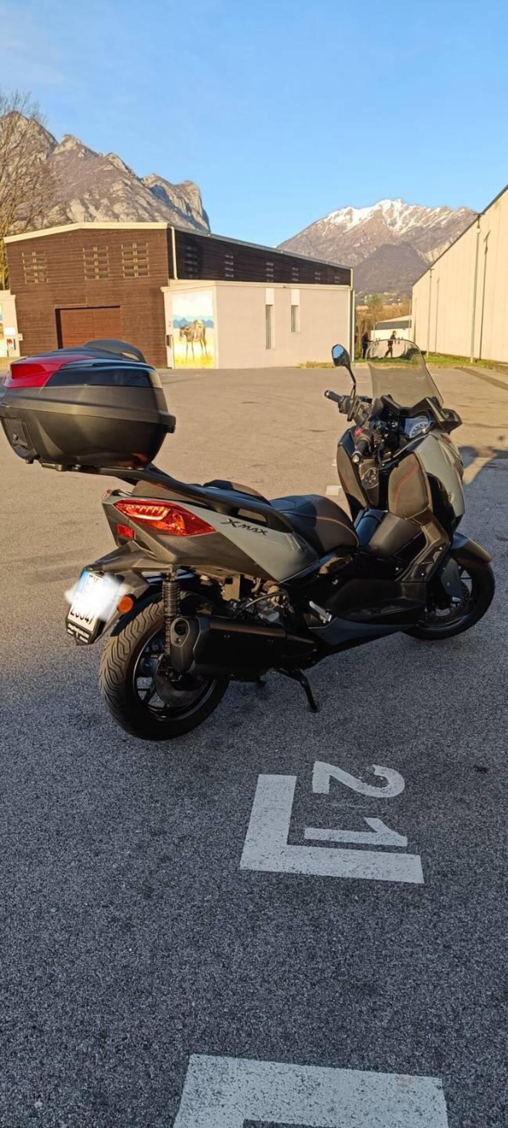 Yamaha X-Max 300 Tech Max (2021 - 24) (5)