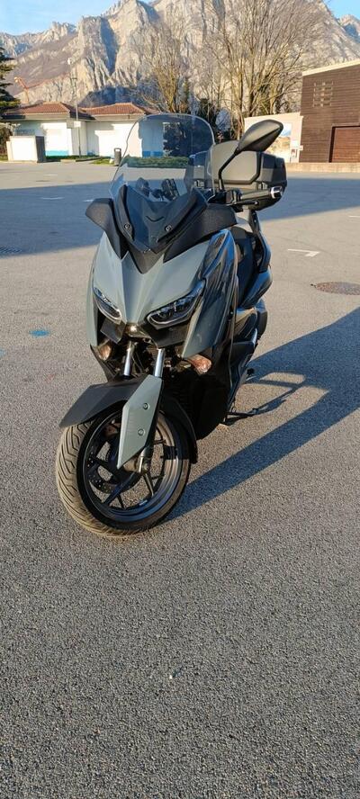 Yamaha X-Max 300 Tech Max (2021 - 24) usata
