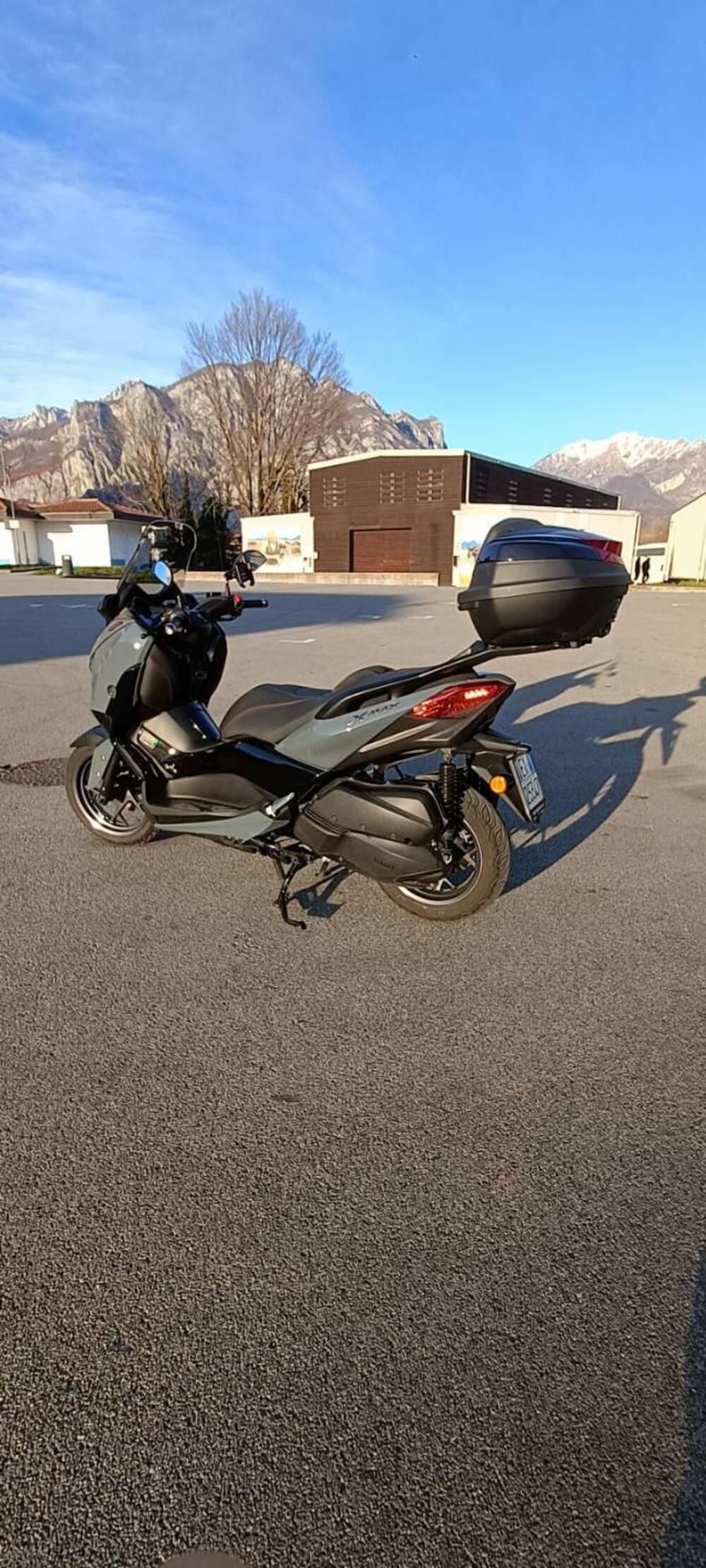Yamaha X-Max 300 Tech Max (2021 - 24) (10)