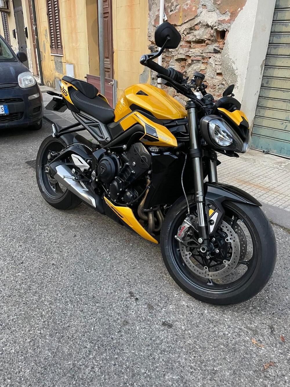 Triumph Street Triple 765 RS (2023 - 26) (2)
