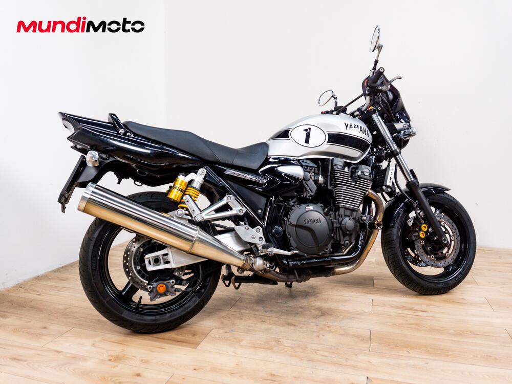 Yamaha XJR 1300 60th Anniversary (2015 - 16) (3)