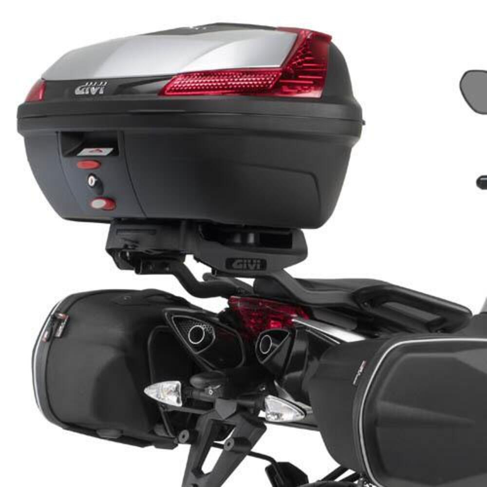 GIVI 6702FZ Attacco posteriore specifico per MONOK