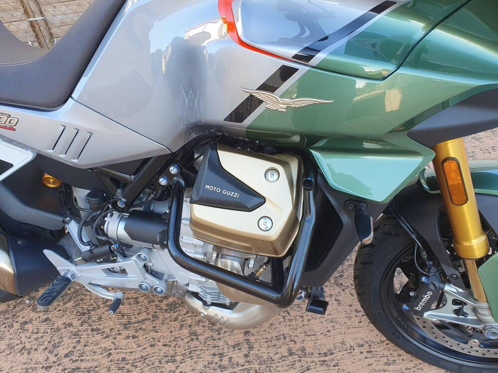 Moto Guzzi V100 Mandello S (2022 - 24) (4)
