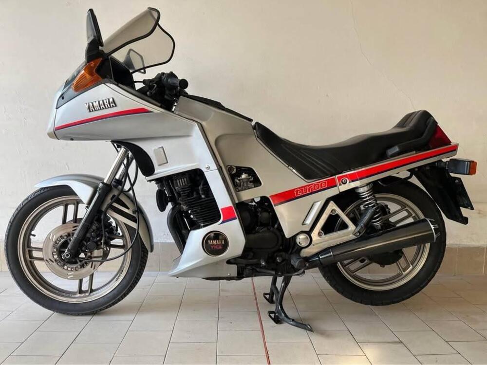 Yamaha XJ 650 TURBO (2)