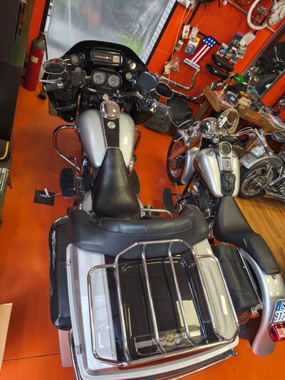 Harley-Davidson FLTR '03-Road Glide centenario  bicolore ASI d'epoca