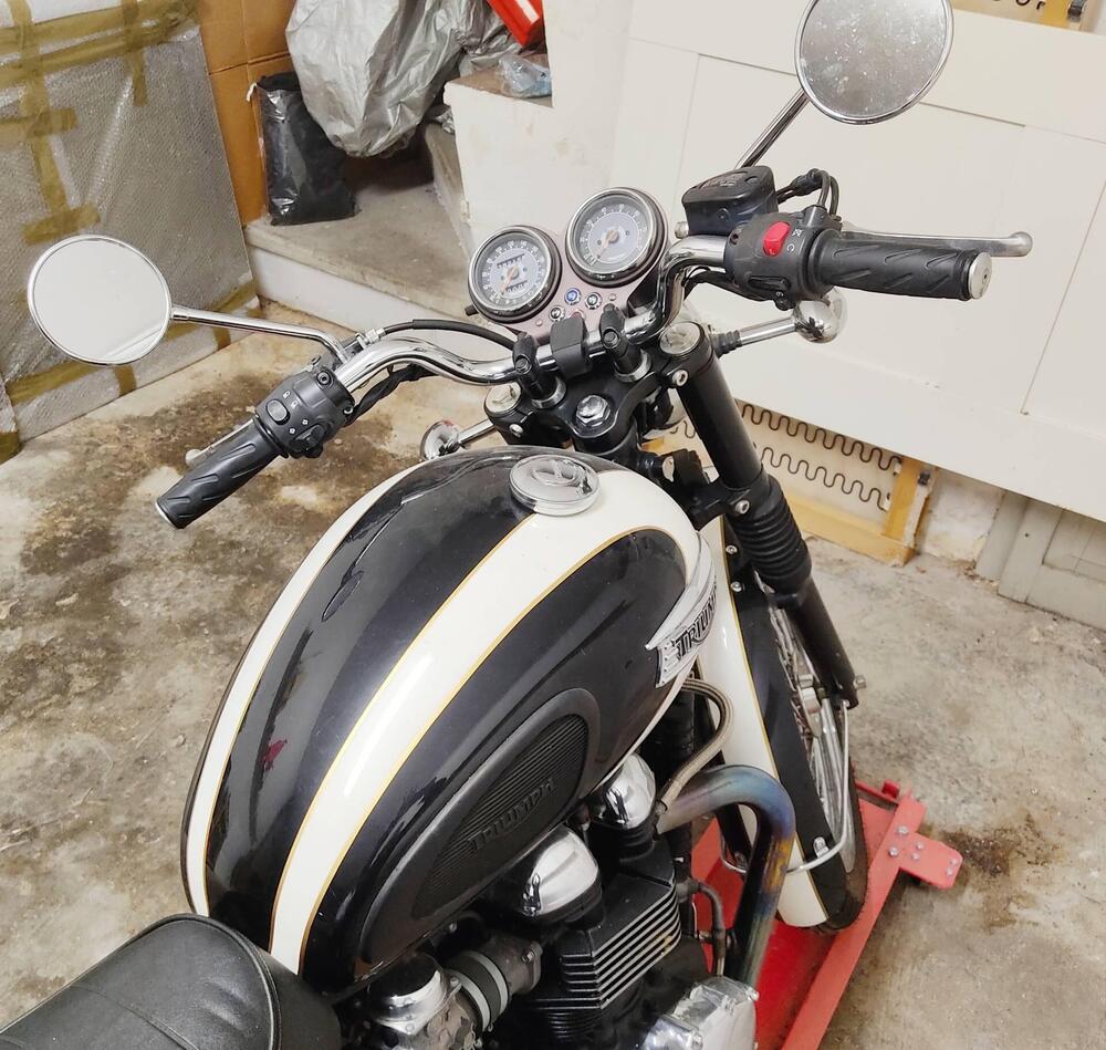 Triumph Bonneville T100 (2008 - 16) (4)