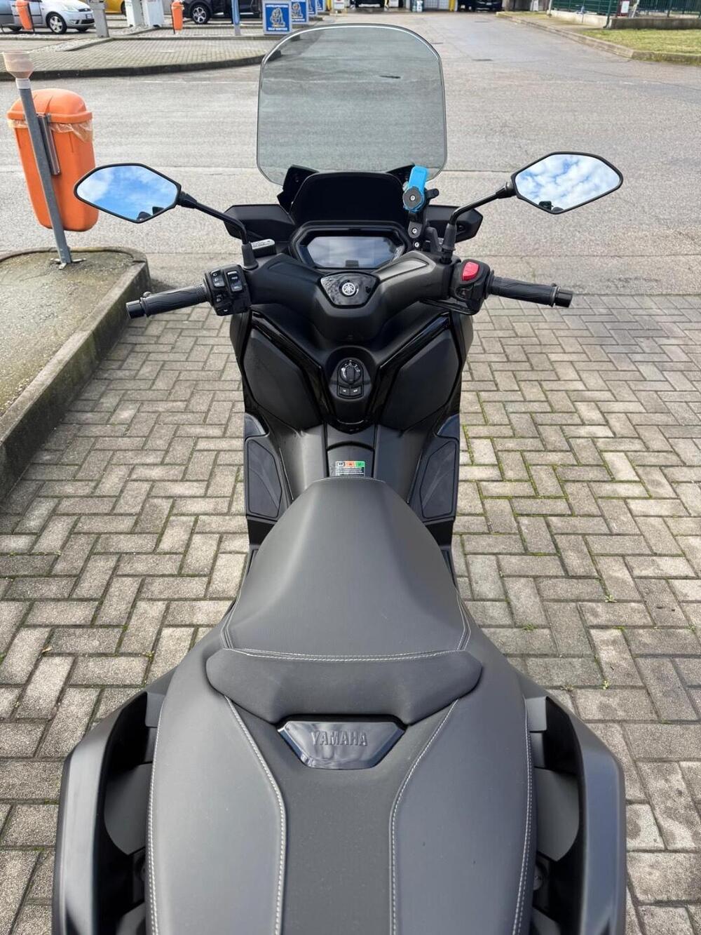Yamaha X-Max 300 Tech Max (2021 - 24) (4)
