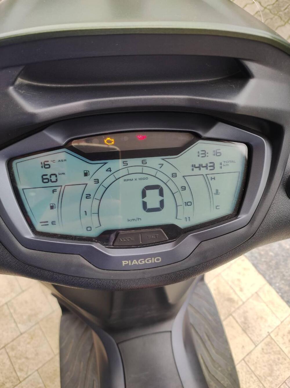 Piaggio Beverly 300 S ABS-ASR (2021 - 25) (5)