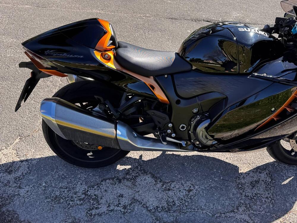 Suzuki GSX 1300 R Hayabusa (2021 - 24) (2)