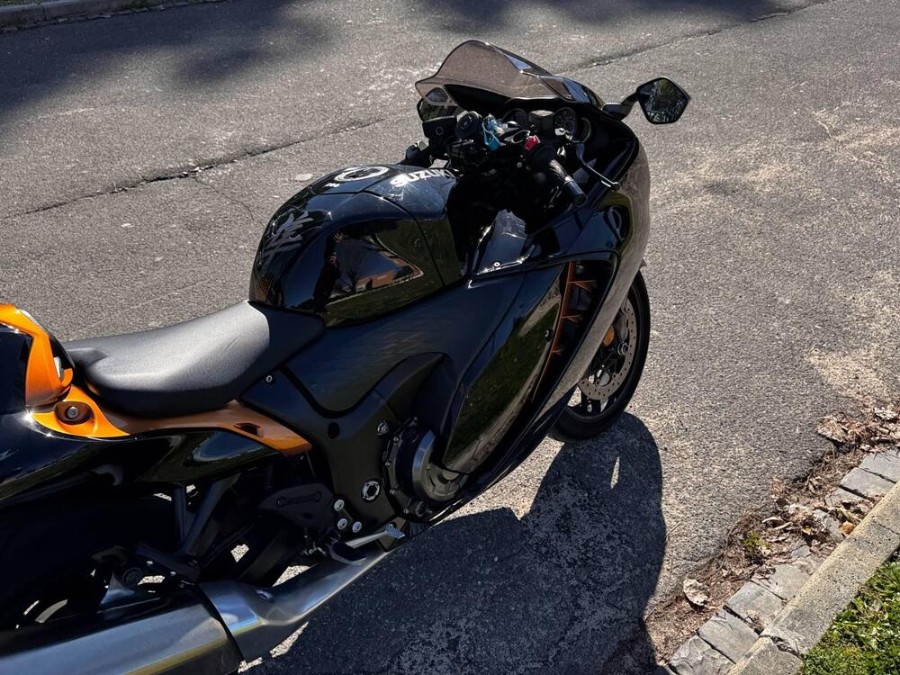 Suzuki GSX 1300 R Hayabusa (2021 - 24) (4)