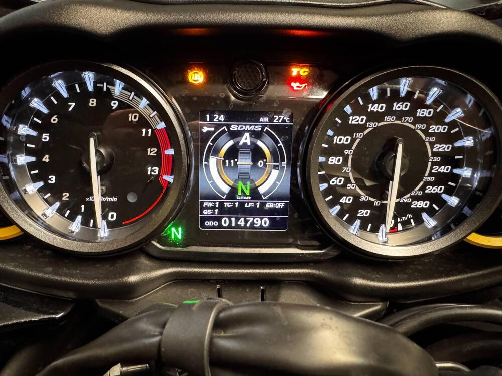 Suzuki GSX 1300 R Hayabusa (2021 - 24) (5)