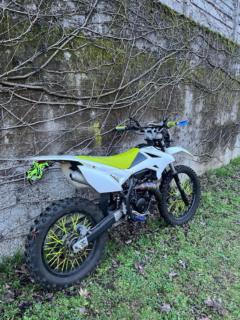 Betamotor RR 50 Enduro Factory (2013) (2)
