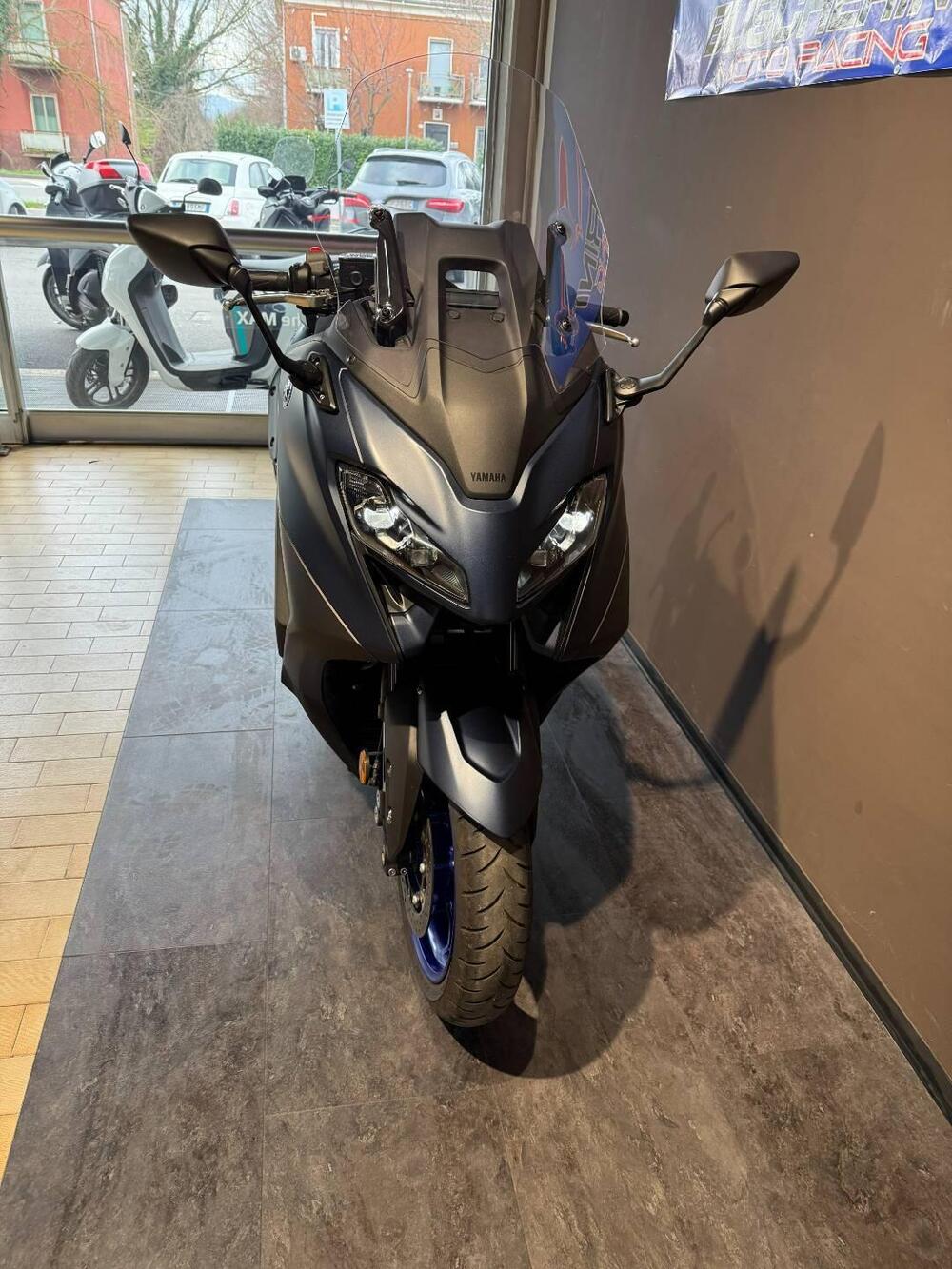 Yamaha T-Max 560 (2022 - 24) (7)