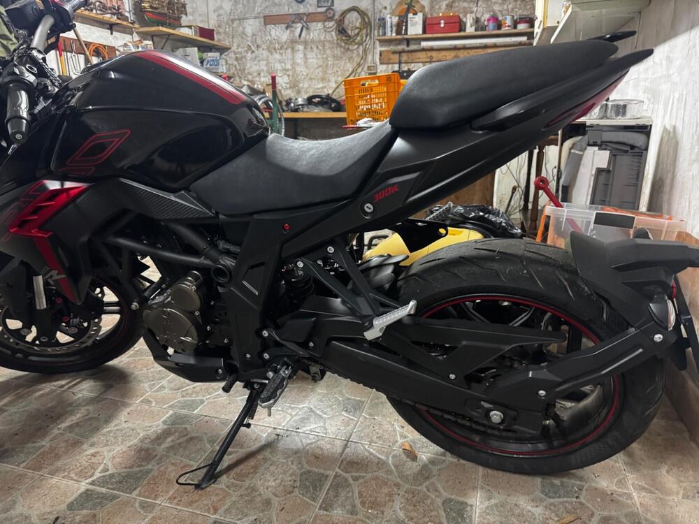 Voge Brivido 300R (2021 - 24) (5)