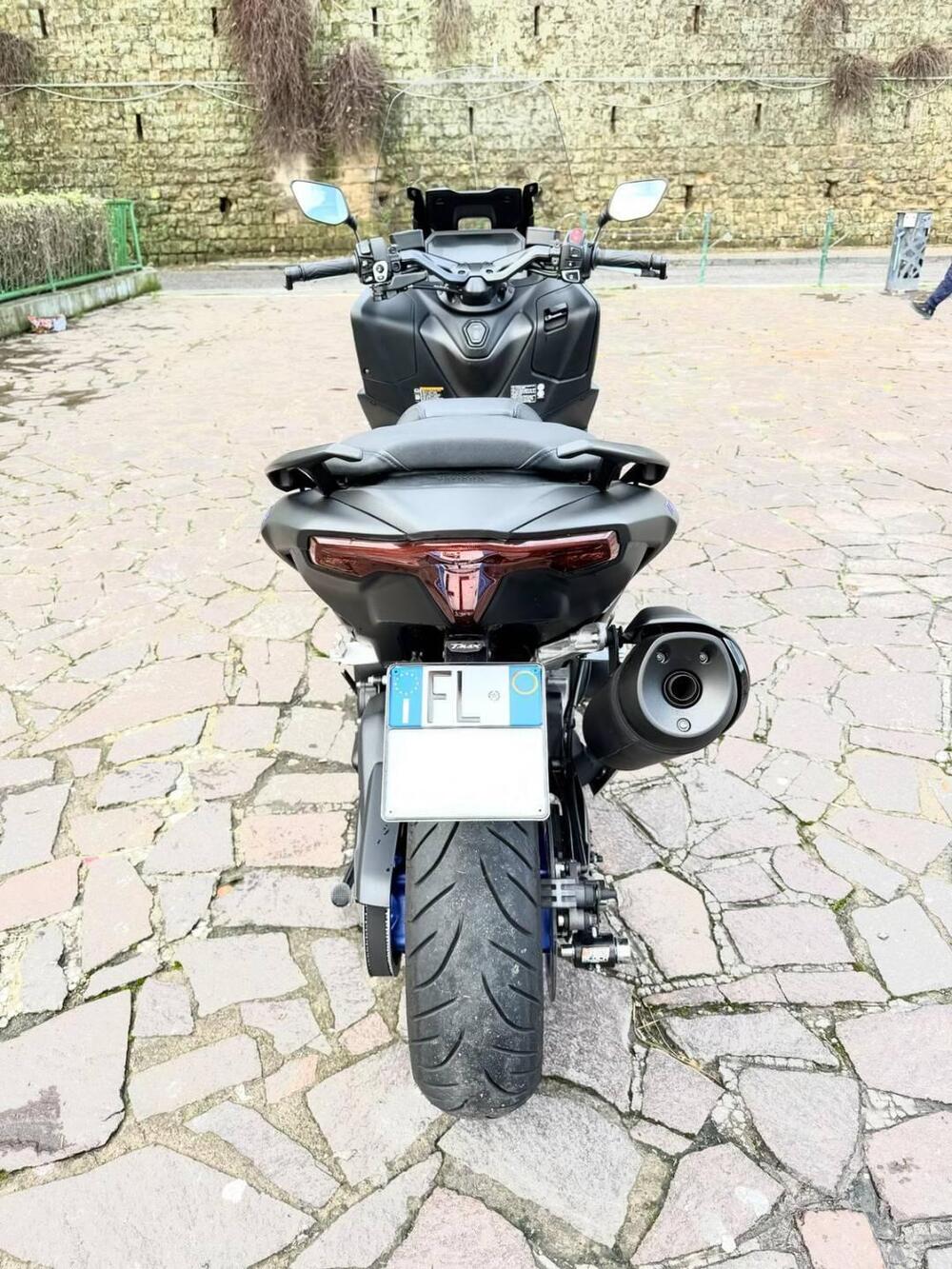 Yamaha T-Max 560 (2022 - 24) (2)