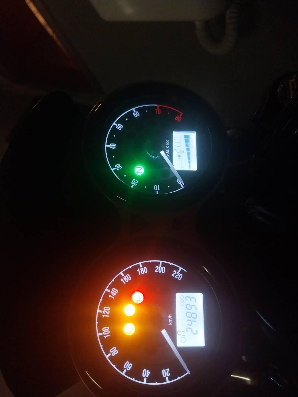 Triumph Speed Twin 1200 (2019 - 20) (6)