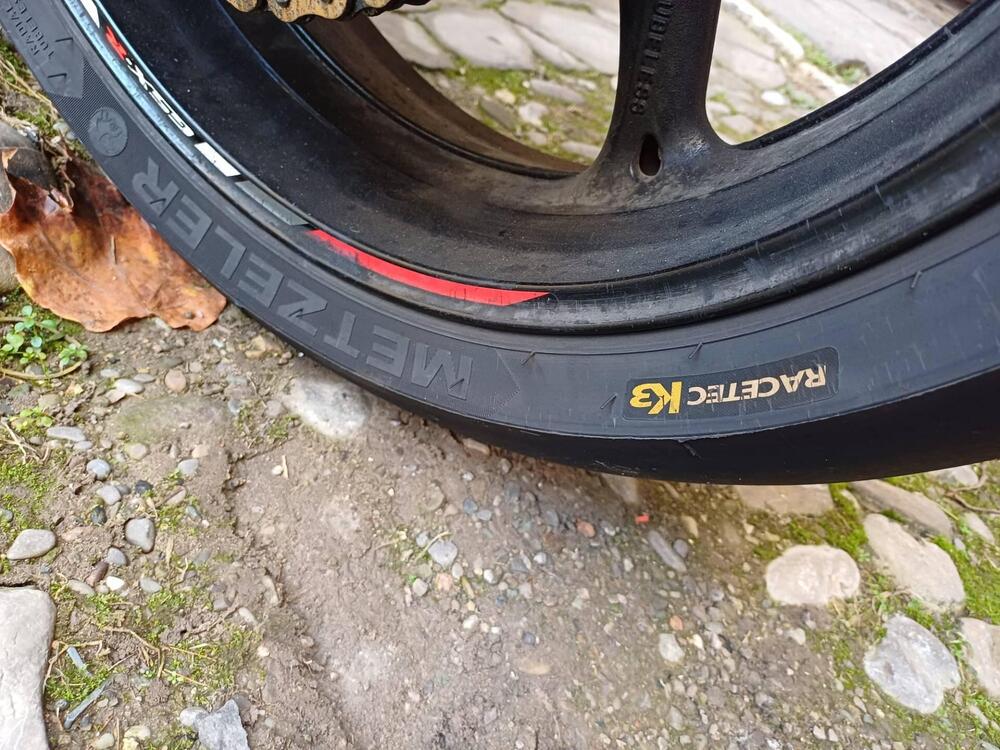 Suzuki GSX R 750 (2011 - 17) (8)