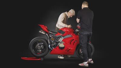 Vuoi comprare la Ducati MotoGP di Marquez o Bagnaia? Ecco come fare