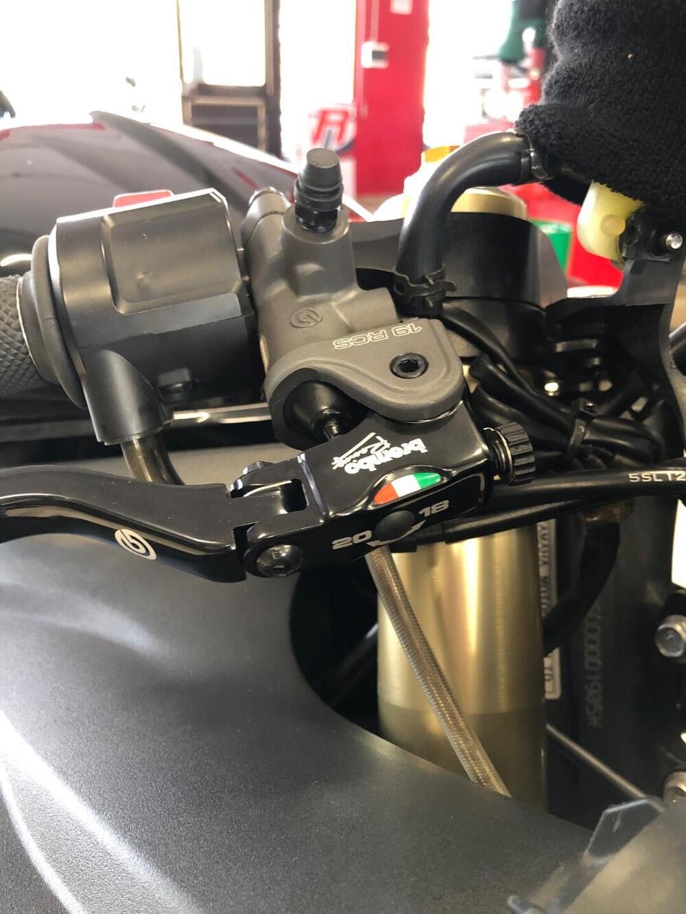 Yamaha YZF R6 (2005) (4)