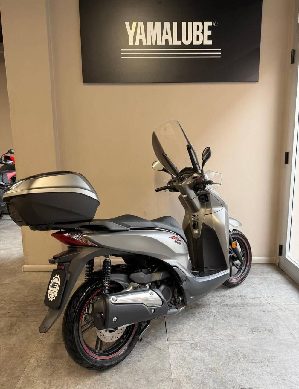 Honda SH 300 i Sport ABS (2018 - 20) (3)