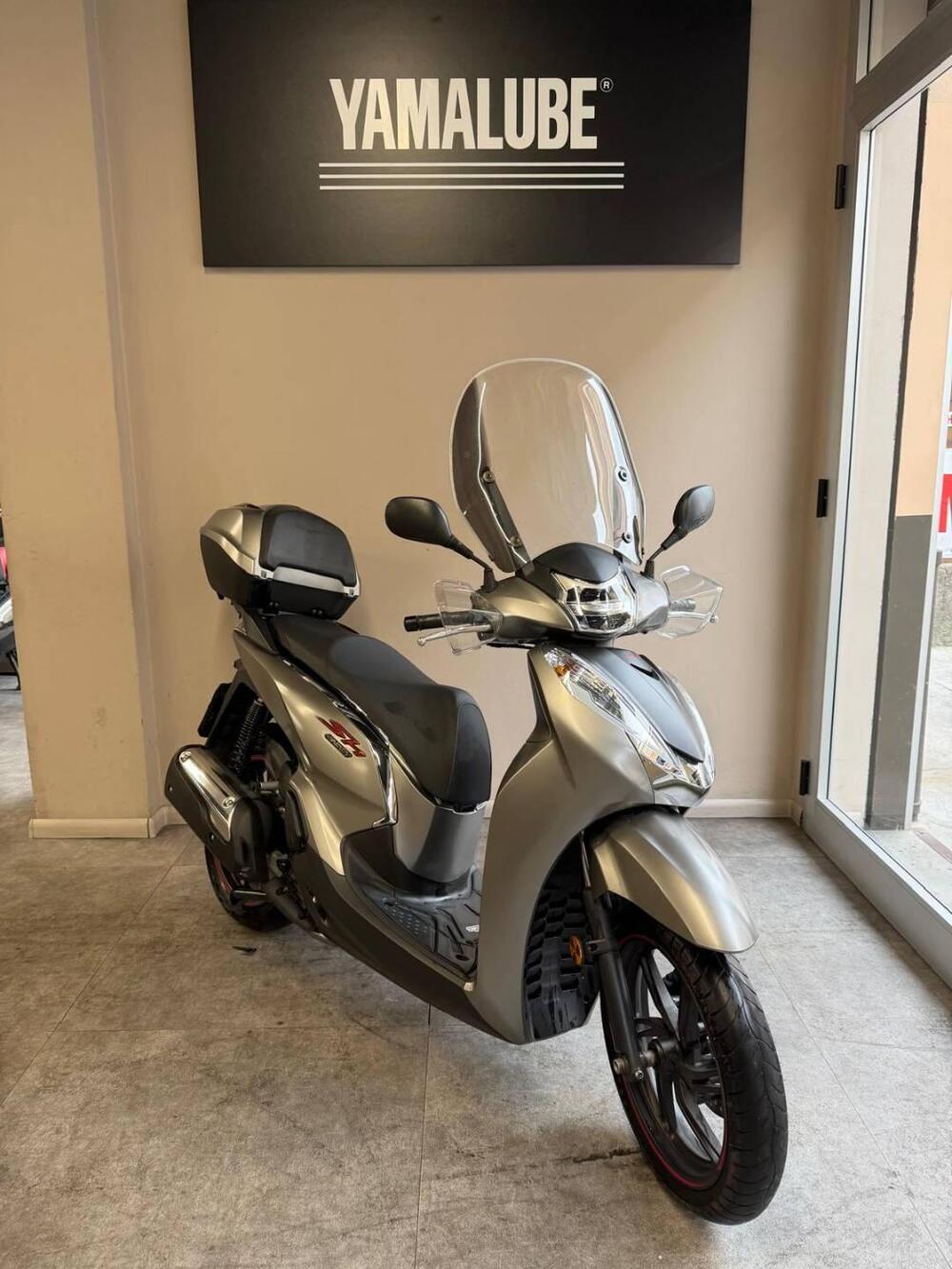 Honda SH 300 i Sport ABS (2018 - 20) (4)