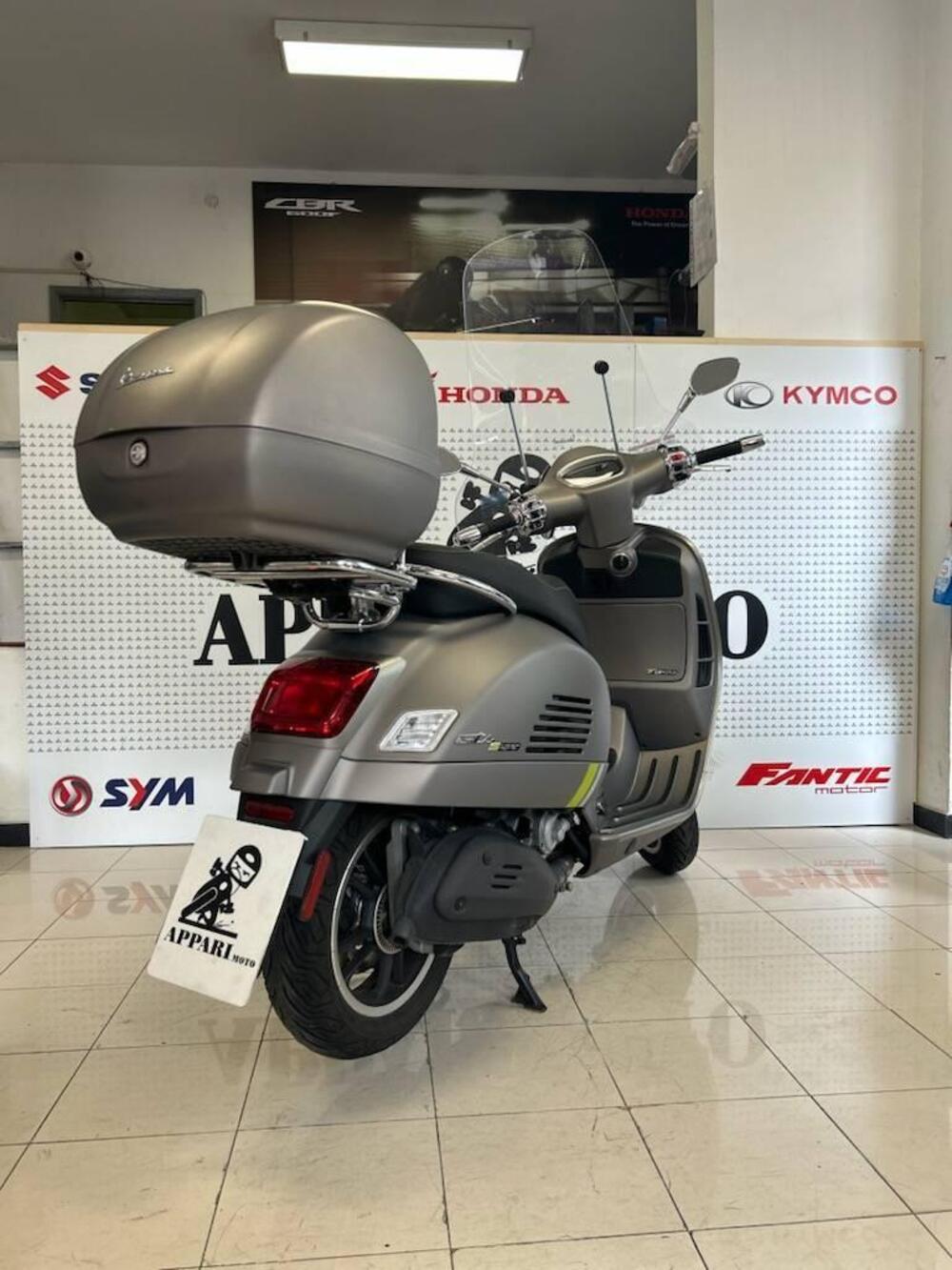 Vespa GTS 300 Super Tech (2023 - 24) (6)