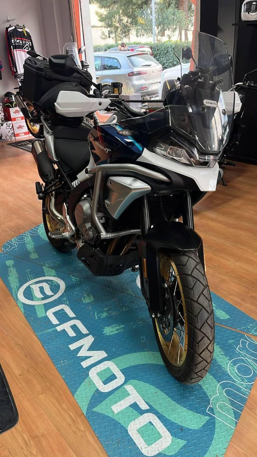 CFMOTO 700MT Adventure (2025 - 26)