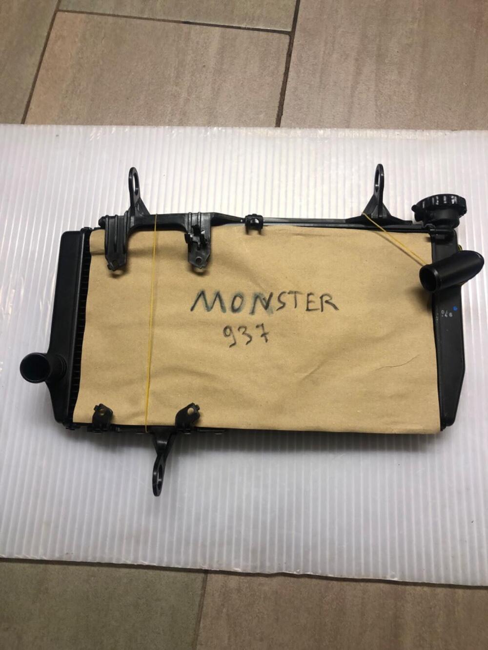 Radiatore aqua ducati monster 937 (2)