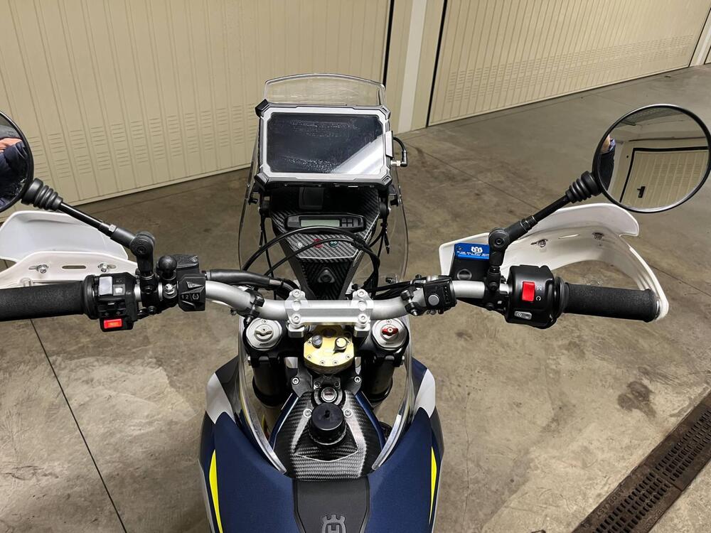 Husqvarna 701 Enduro (2023 - 25) (4)