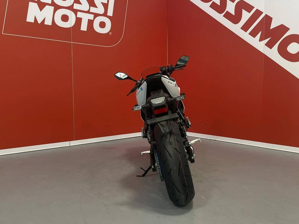 Suzuki GSX-8R (2024 - 26) (4)