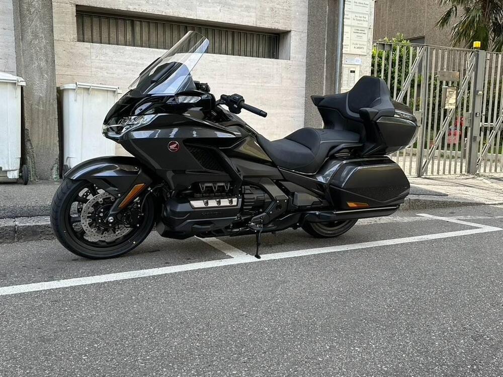 Honda GL 1800 Gold Wing Tour DCT & Airbag (2022 - 24) (5)