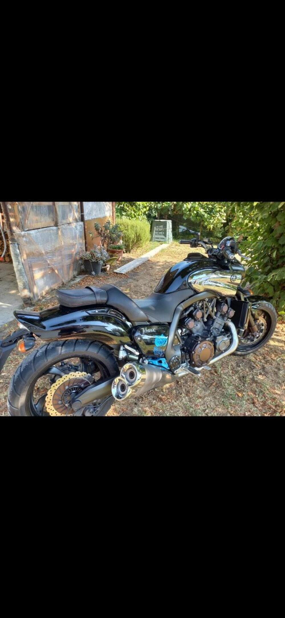 Yamaha VMAX (2008 - 17)