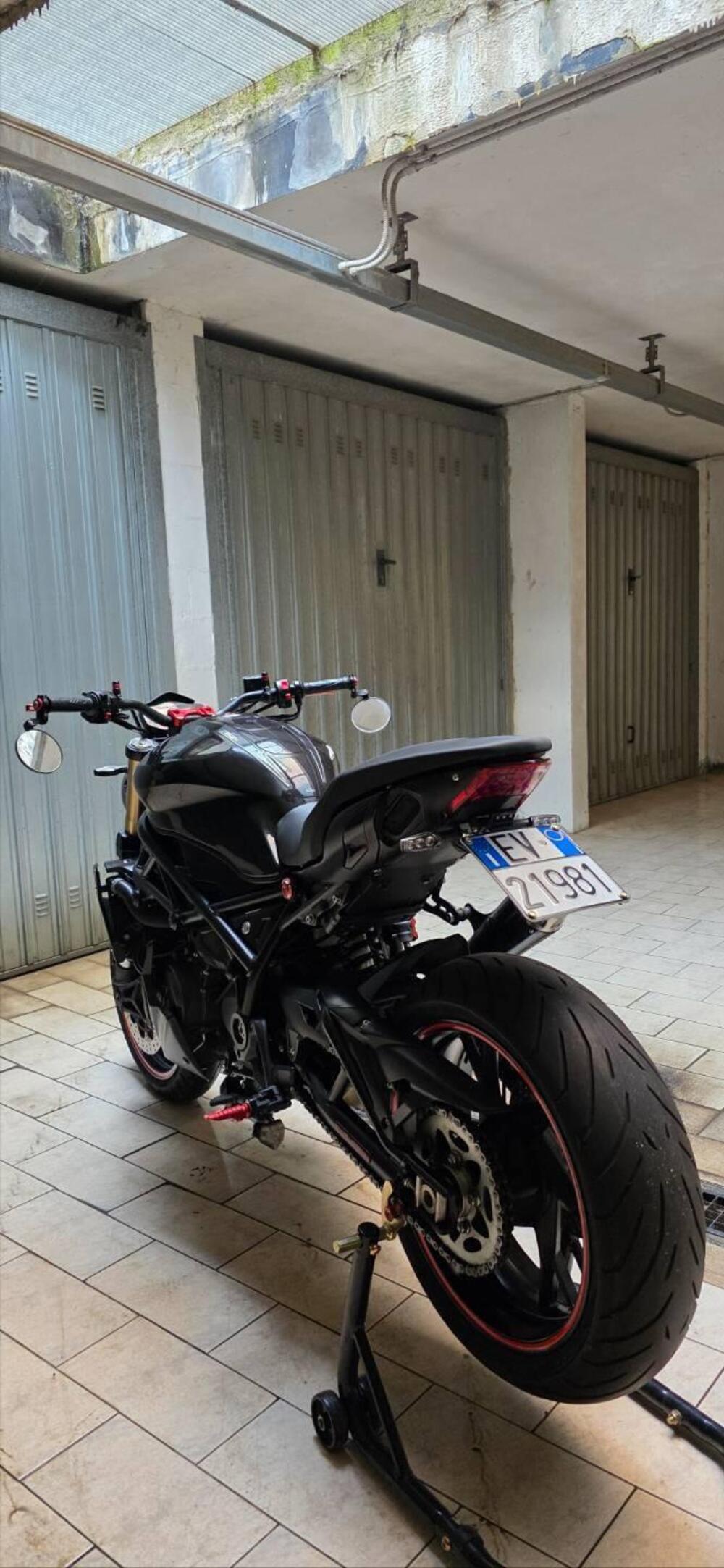 Benelli 752 S (2019 - 20) (4)