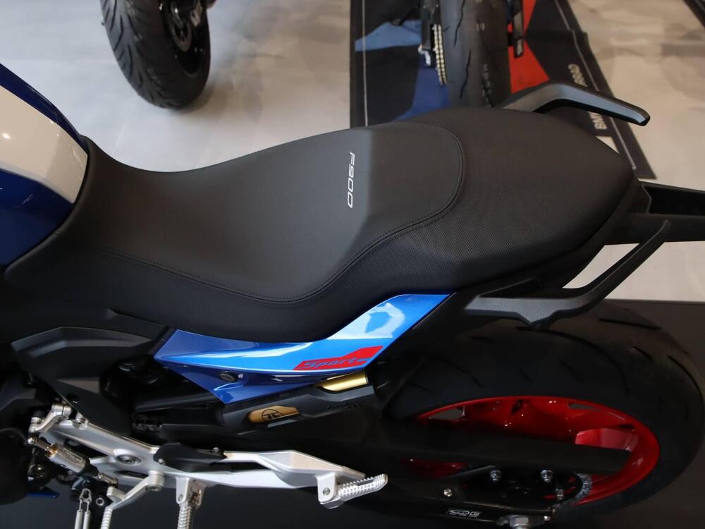 Bmw F 900 R (2025 - 26) (4)