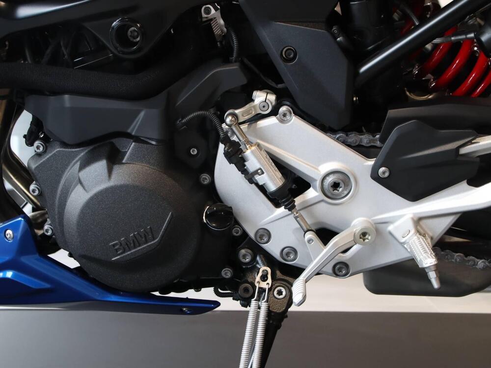 Bmw F 900 R (2025 - 26) (6)