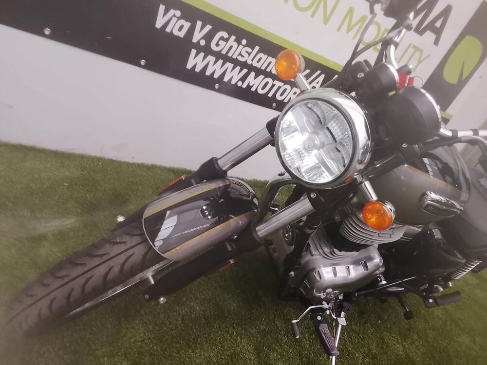 Royal Enfield Meteor 350 Aurora (2024 - 26) (9)