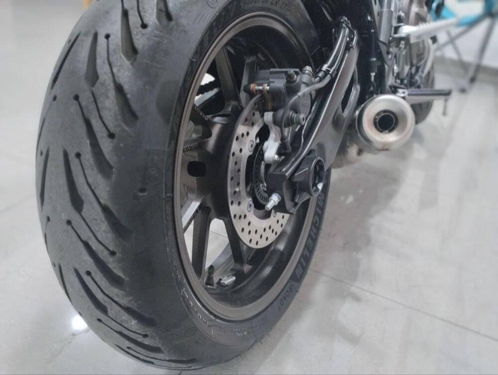 Yamaha XSR 700 (2021) (7)