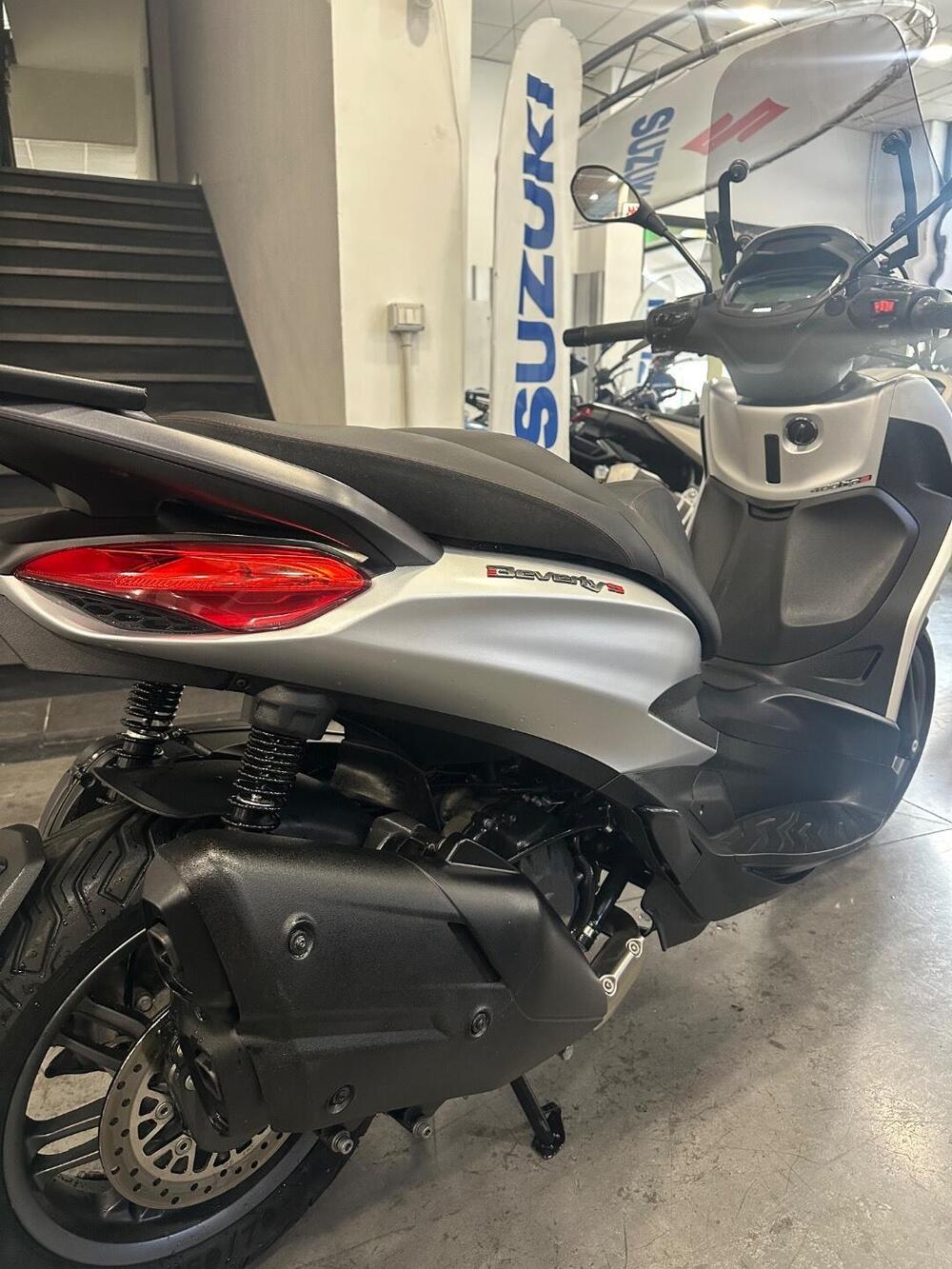 Piaggio Beverly 400 S ABS-ASR (2021 - 24) (5)