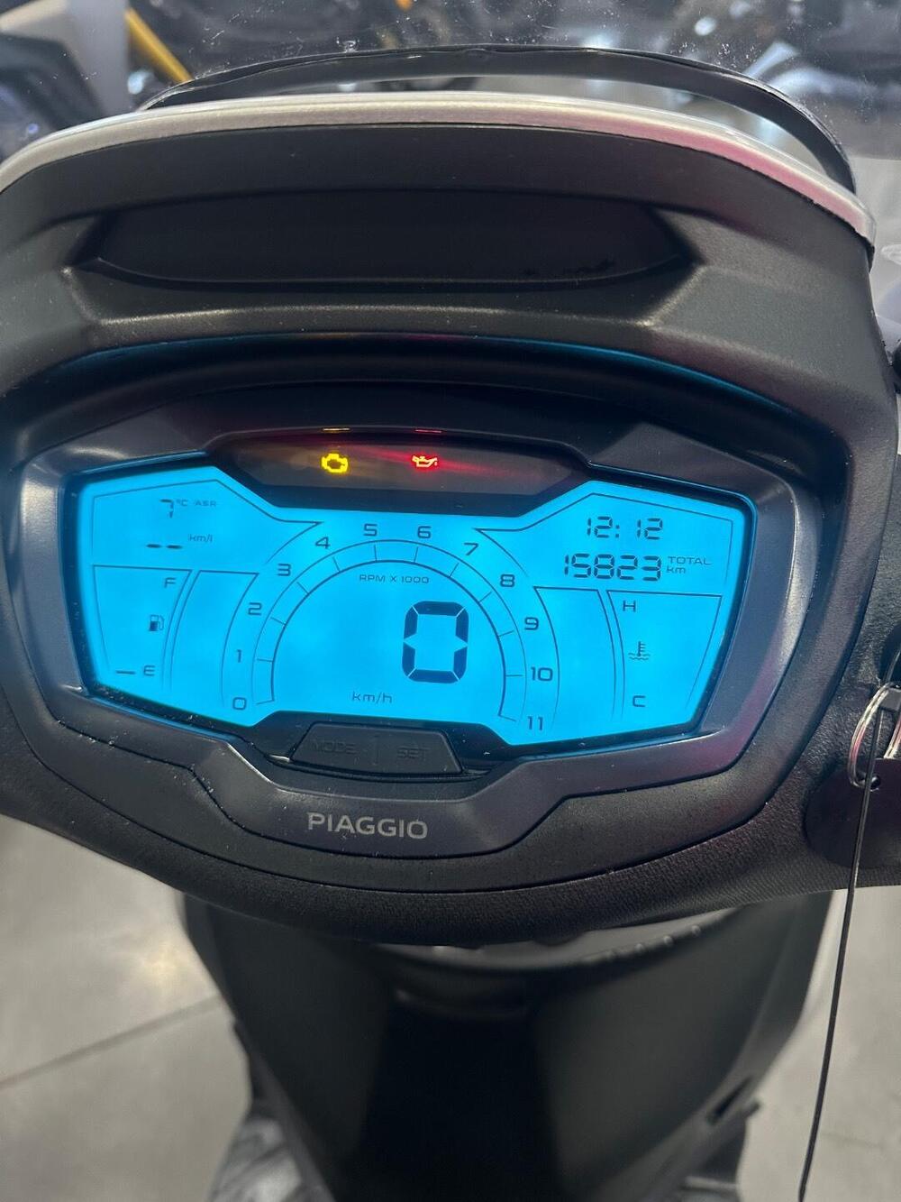 Piaggio Beverly 400 S ABS-ASR (2021 - 24) (10)