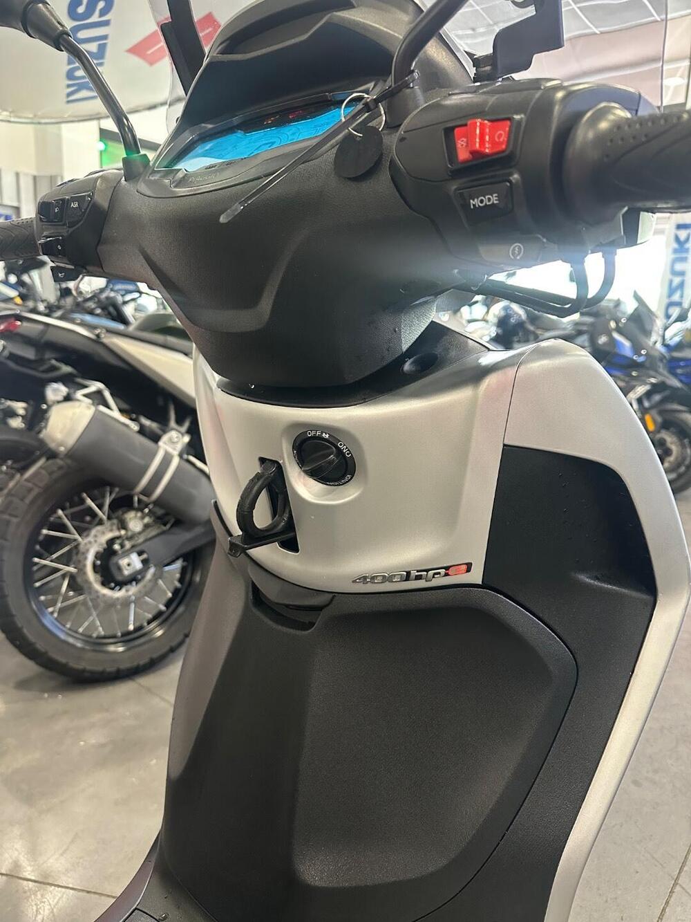 Piaggio Beverly 400 S ABS-ASR (2021 - 24) (11)