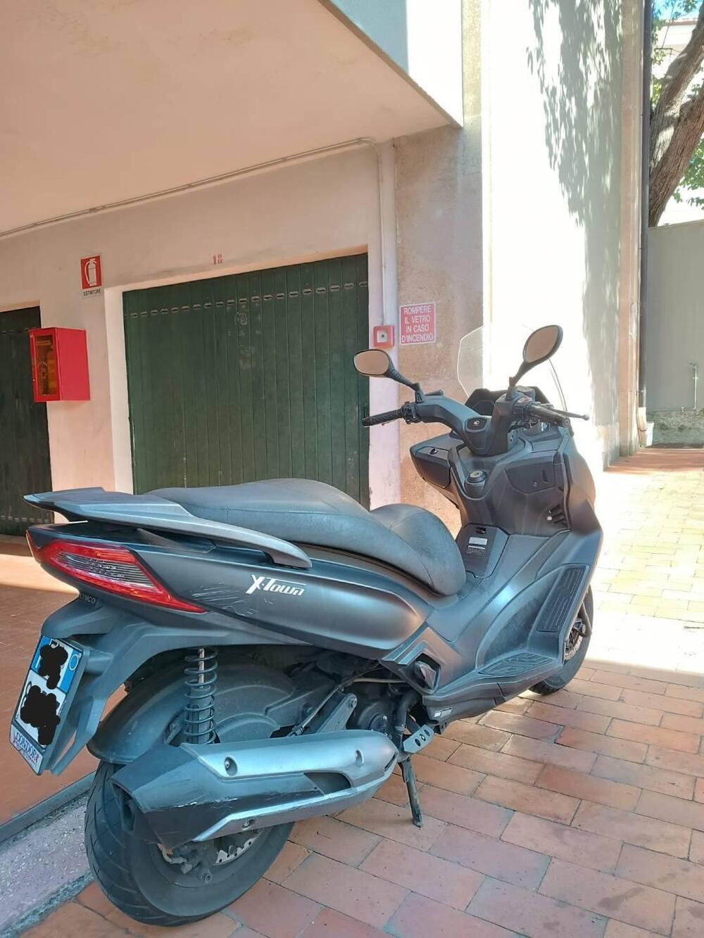 Kymco X-Town 300i ABS (2016 - 20) (3)