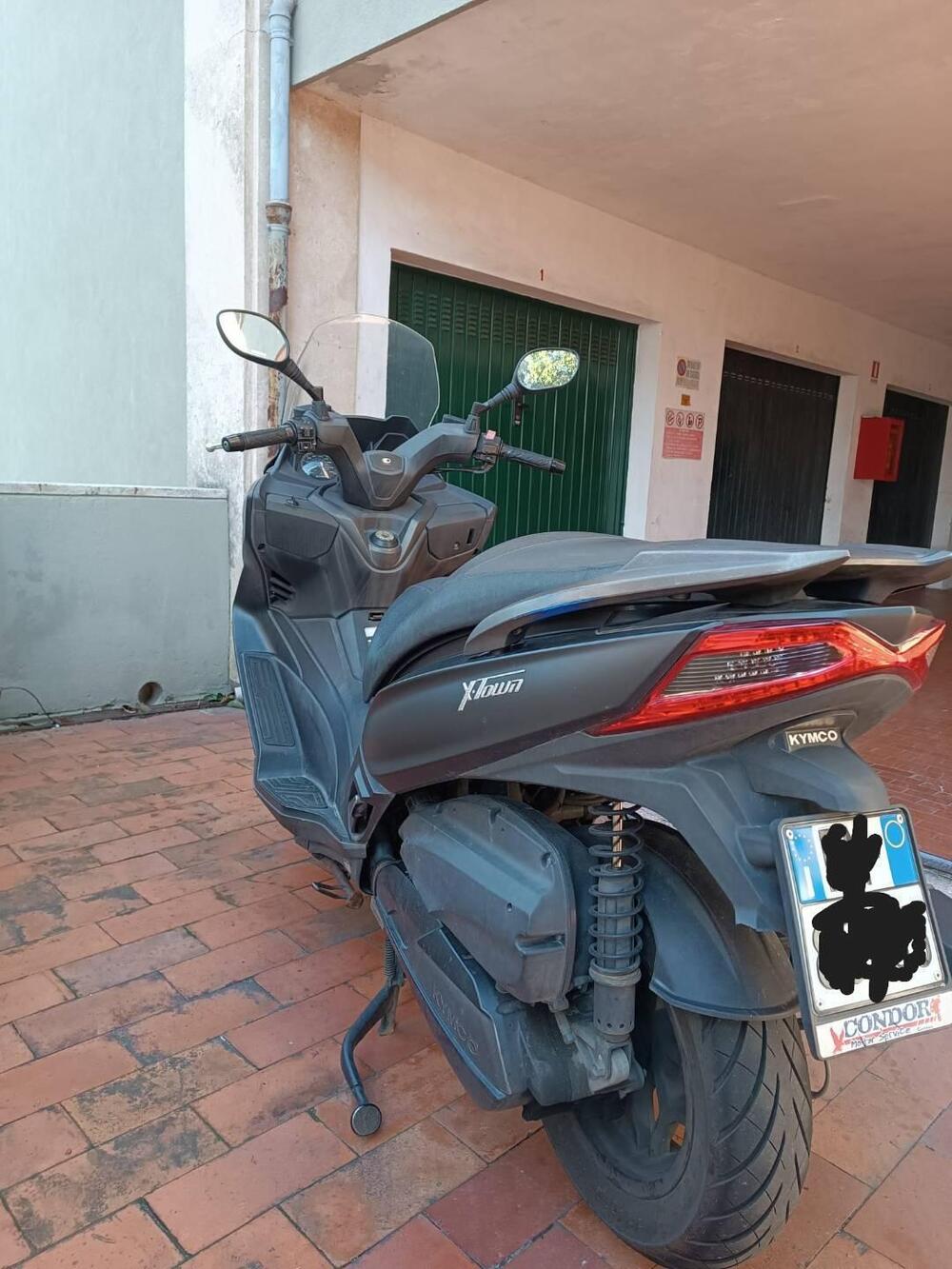 Kymco X-Town 300i ABS (2016 - 20) (8)