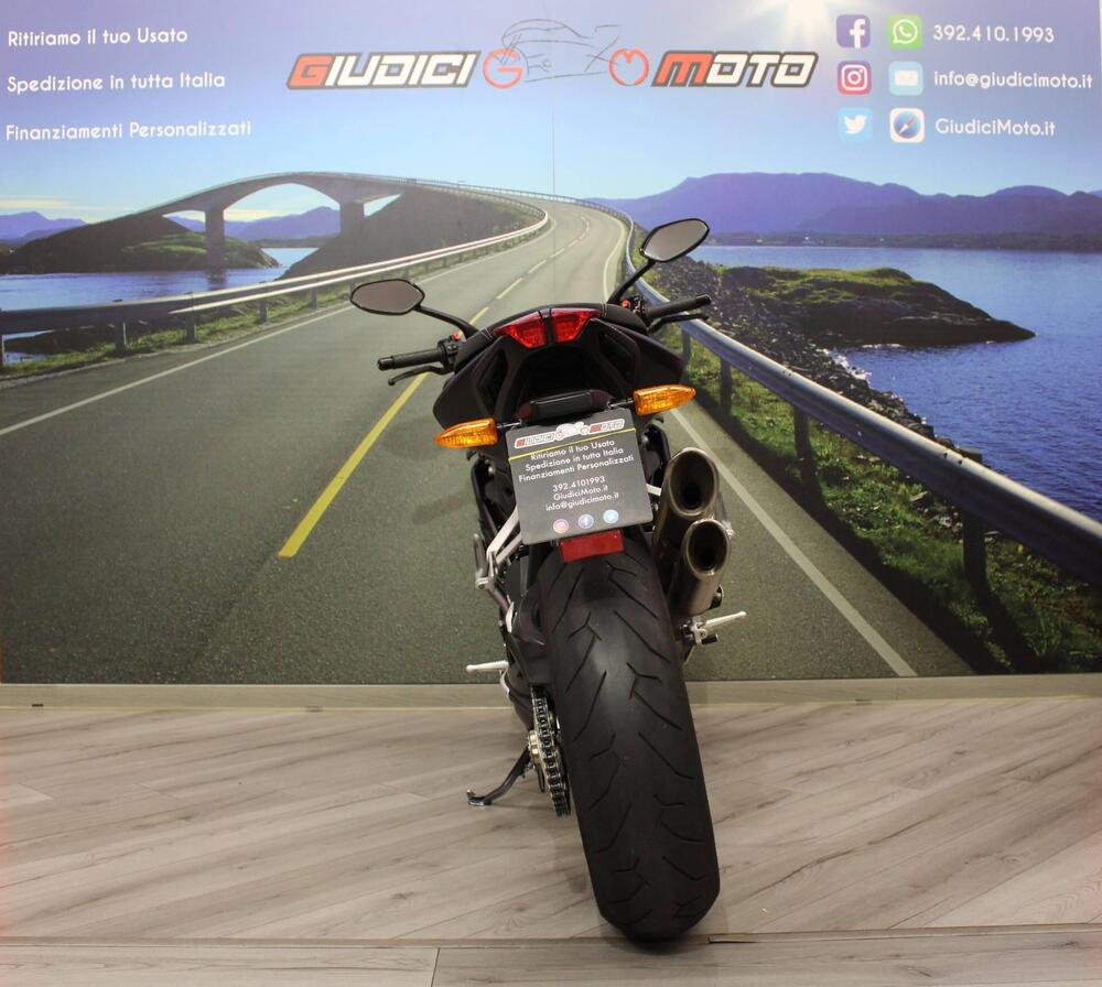 MV Agusta Brutale 920 (2011 - 12) (4)